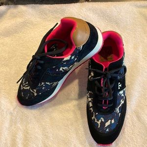 Tory Burch Pettee Printed Sneaker, nouveau flower print, (NIB)